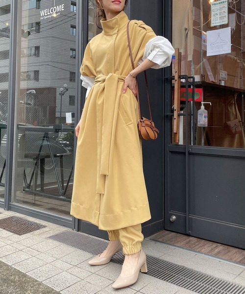 RANAN（ラナン）の「ボリューム袖異素材プルオーバー（Tシャツ/カットソー・レディース・オフホワイト/ブラック・L/M/LL）」の3枚目の写真