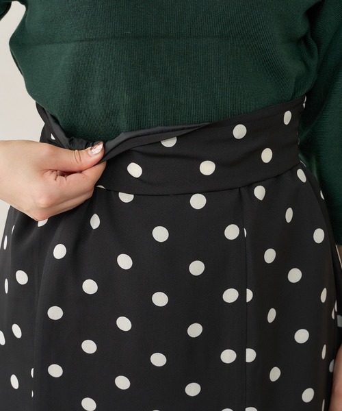 natural couture（ナチュラルクチュール）の「WEB限定カラー有り/osono長さ変えれるレトロドットスカート（スカート・レディース・ブラック/ブラウン/オフホワイト・FREE）」の21枚目の写真