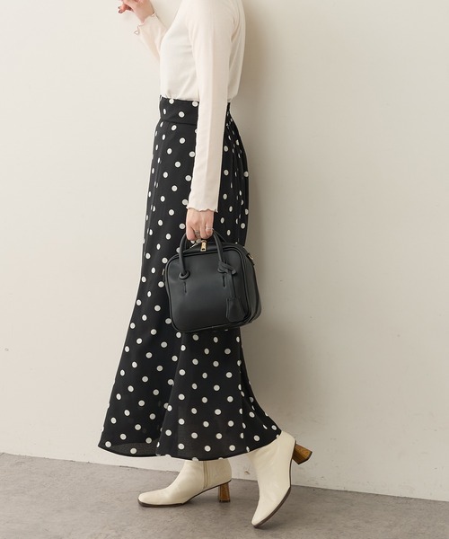 natural couture（ナチュラルクチュール）の「WEB限定カラー有り/osono長さ変えれるレトロドットスカート（スカート・レディース・ブラック/ブラウン/オフホワイト・FREE）」の4枚目の写真