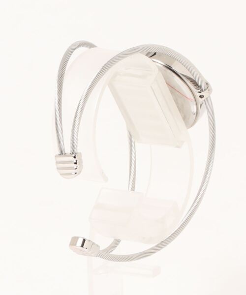 Three Four Time（ｽﾘｰﾌｫｰﾀｲﾑ）の「ワイヤーバングルウォッチ　/　時計（アナログ腕時計・レディース・シルバー/ピンクゴールド・FREE）」の3枚目の写真