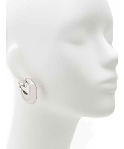 Mila Owen（ミラオーウェン）の「ボリュームアーチイヤリング（イヤリング・レディース・ゴールド/シルバー/グリーン・FREE）」の4枚目の写真