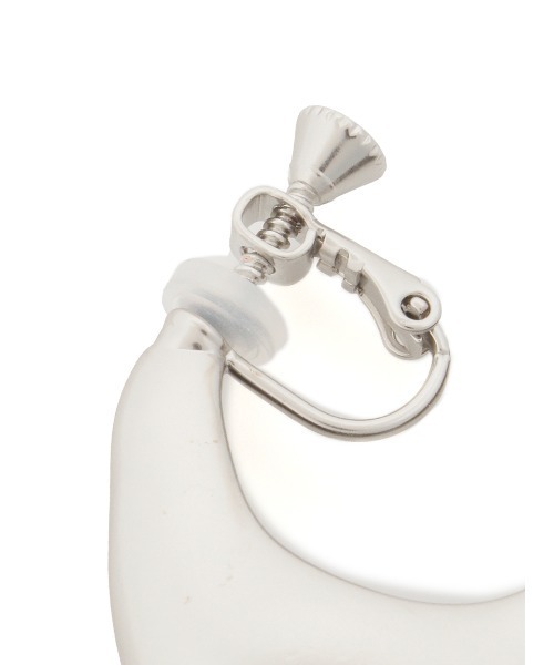 Mila Owen（ミラオーウェン）の「ボリュームアーチイヤリング（イヤリング・レディース・ゴールド/シルバー/グリーン・FREE）」の5枚目の写真