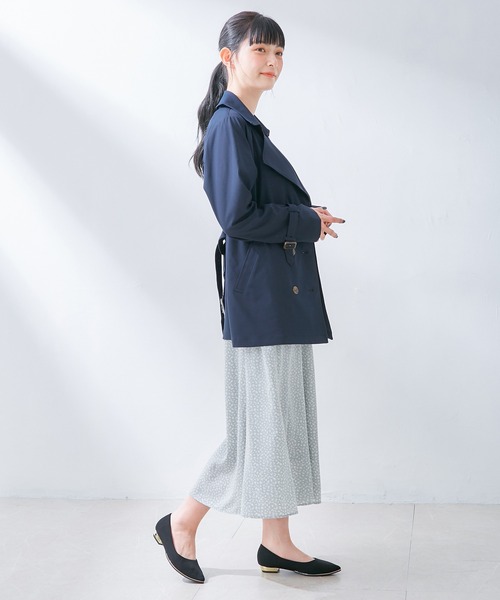 Honeys(ハニーズ)の「撥水加工ハーフ丈トレンチ(トレンチコート・レディース・ベージュ/ネイビー/ピンク/グレイッシュベージュ・S/M/L)」の5枚目の写真