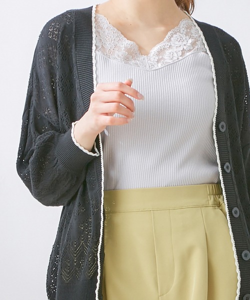 Honeys（ハニーズ）の「レース使いタンクトップ（タンクトップ・レディース・ブルー/ライトグレー/ブラック/ホワイト/ピンク系その他/モカ・LL/S/L/M）」の3枚目の写真