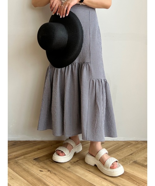 JUMELLE(ジュメロ)の「刺繍キルトサンダル(サンダル・レディース・アイボリー・SMALL/MEDIUM)」の17枚目の写真