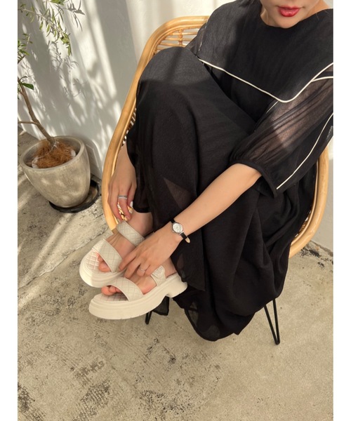 JUMELLE(ジュメロ)の「刺繍キルトサンダル(サンダル・レディース・アイボリー・SMALL/MEDIUM)」の3枚目の写真