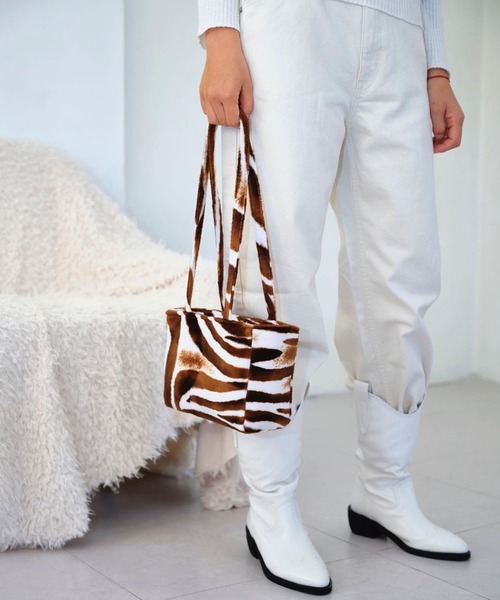 Bonjour Girl(ボンジュールガール)の「【Planforotherday/プラン・フォー・アザーデイ】CROIFFLE MINI BAG クロワッフルミニバッグ(トートバッグ・レディース・ホワイト/ブラウン系その他/ブラウン系その他2/ブラック・FREE)」の8枚目の写真