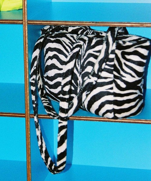 Bonjour Girl(ボンジュールガール)の「【Planforotherday/プラン・フォー・アザーデイ】CROIFFLE MINI BAG クロワッフルミニバッグ(トートバッグ・レディース・ホワイト/ブラウン系その他/ブラウン系その他2/ブラック・FREE)」の11枚目の写真