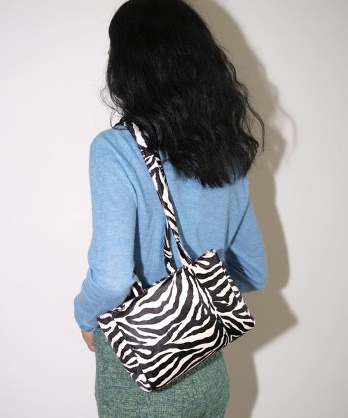 Bonjour Girl(ボンジュールガール)の「【Planforotherday/プラン・フォー・アザーデイ】CROIFFLE MINI BAG クロワッフルミニバッグ(トートバッグ・レディース・ホワイト/ブラウン系その他/ブラウン系その他2/ブラック・FREE)」の13枚目の写真