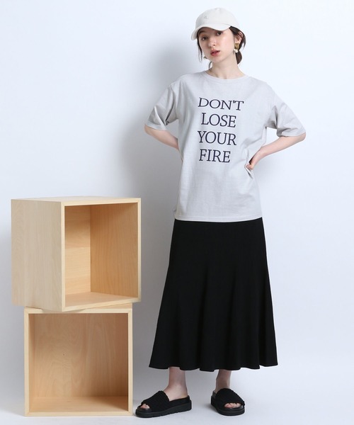 eL（エル）の「【eL】MadeinJapan Logo TEE/281513（Tシャツ/カットソー・レディース・ライトグレー/ブラウン・FREE）」の3枚目の写真