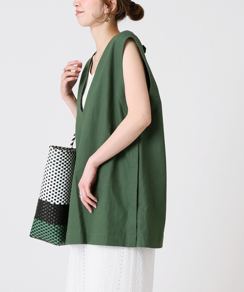 B.C STOCK（ベーセーストック）の「ステッチワーク コットンリネンベスト（ベスト・レディース・グリーン/ベージュ/アイボリー・FREE）」の9枚目の写真