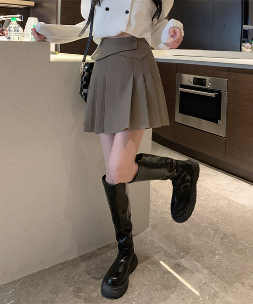 c.u.l（シーユーエル）の「【c.u.l:w】ボックスプリーツキュロット付きスカート culw206（スカート・レディース・ブラック/ベージュ・S/M/L）」の7枚目の写真