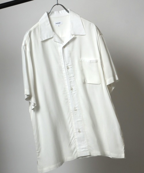 Salong hameu（サロン ハミュー）の「無地・総柄レーヨンアロハシャツ メンズ レディース/半袖開襟シャツ（シャツ/ブラウス・メンズ・ホワイト/チャコールグレー/ライトグレー/ブラック/ブルー/ホワイト系その他/グレイッシュベージュ/ブラック系その他/ブラック系その他2/ブラック系その他3/ブラック系その他4/ブラック系その他5/ブラック系その他6/ホワイト系その他2/ブラウン系その他/グレー系その他/ブラック系その他7/ブラック系1/ブラック系2/ブラック系4/ブラック系3・LL/M/L/S）」の2枚目の写真