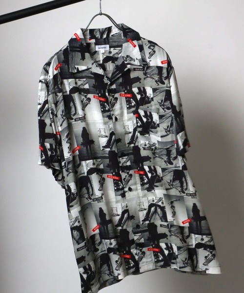 Salong hameu（サロン ハミュー）の「無地・総柄レーヨンアロハシャツ メンズ レディース/半袖開襟シャツ（シャツ/ブラウス・メンズ・ホワイト/チャコールグレー/ライトグレー/ブラック/ブルー/ホワイト系その他/グレイッシュベージュ/ブラック系その他/ブラック系その他2/ブラック系その他3/ブラック系その他4/ブラック系その他5/ブラック系その他6/ホワイト系その他2/ブラウン系その他/グレー系その他/ブラック系その他7/ブラック系1/ブラック系2/ブラック系4/ブラック系3・LL/M/L/S）」の9枚目の写真