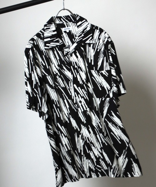 Salong hameu（サロン ハミュー）の「無地・総柄レーヨンアロハシャツ メンズ レディース/半袖開襟シャツ（シャツ/ブラウス・メンズ・ホワイト/チャコールグレー/ライトグレー/ブラック/ブルー/ホワイト系その他/グレイッシュベージュ/ブラック系その他/ブラック系その他2/ブラック系その他3/ブラック系その他4/ブラック系その他5/ブラック系その他6/ホワイト系その他2/ブラウン系その他/グレー系その他/ブラック系その他7/ブラック系1/ブラック系2/ブラック系4/ブラック系3・LL/M/L/S）」の11枚目の写真