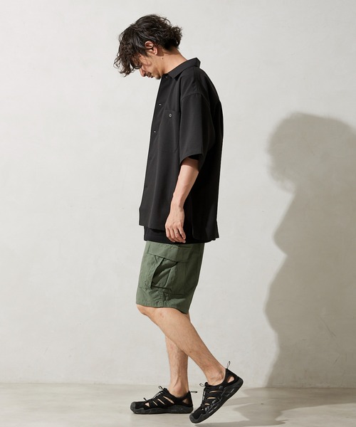 JOURNAL STANDARD relume(ジャーナルスタンダード レリューム)の「Reflax ウォッシャブル オープンカラーシャツ(シャツ/ブラウス・メンズ・ブラック/ベージュ/ブラウン/サックスブルー・MEDIUM/LARGE)」の5枚目の写真