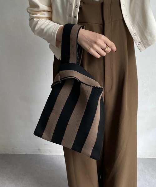 CAPRICIEUX LE'MAGE（カプリシューレマージュ）の「ジャガードニットバッグ（ショルダーバッグ・レディース・ブラウン/アイボリー・FREE）」の2枚目の写真