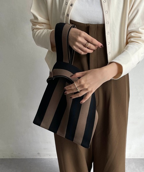 CAPRICIEUX LE'MAGE（カプリシューレマージュ）の「ジャガードニットバッグ（ショルダーバッグ・レディース・ブラウン/アイボリー・FREE）」の3枚目の写真