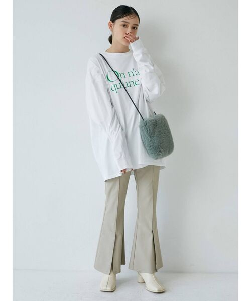 MURUA(ムルーア)の「フェイクファーショルダーバッグ(ショルダーバッグ・レディース・ブラウン/カーキ・FREE)」の11枚目の写真