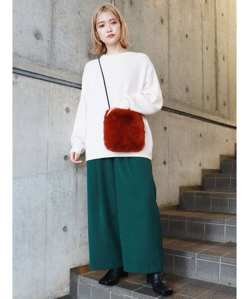 MURUA(ムルーア)の「フェイクファーショルダーバッグ(ショルダーバッグ・レディース・ブラウン/カーキ・FREE)」の13枚目の写真