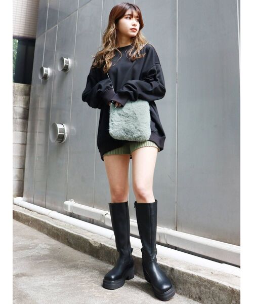 MURUA(ムルーア)の「フェイクファーショルダーバッグ(ショルダーバッグ・レディース・ブラウン/カーキ・FREE)」の7枚目の写真