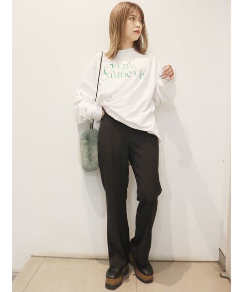 MURUA(ムルーア)の「フェイクファーショルダーバッグ(ショルダーバッグ・レディース・ブラウン/カーキ・FREE)」の17枚目の写真