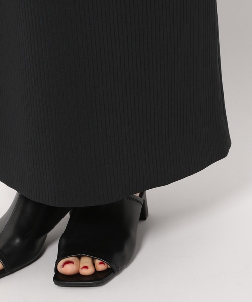 yuw(ユウ)の「キルトサスペンダージャンスカ 349521(ジャンパースカート・レディース・アイボリー/ブラック・FREE)」の7枚目の写真