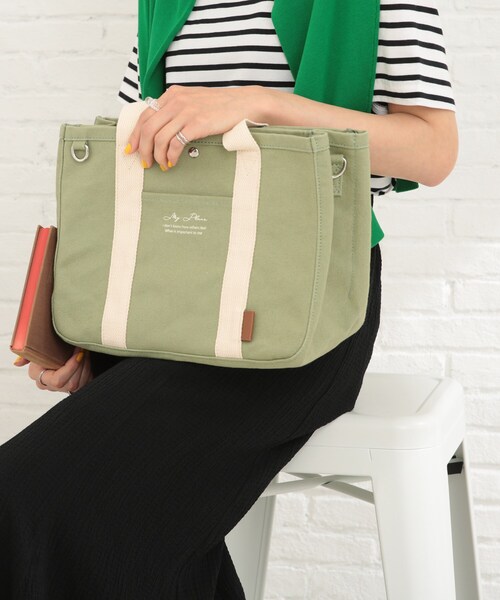 SHOO・LA・RUE（シューラルー）の「◆【3層】整理整頓できちゃうキャンバストート（トートバッグ・レディース・ダークブラウン/カーキ/アイボリー・00）」の13枚目の写真