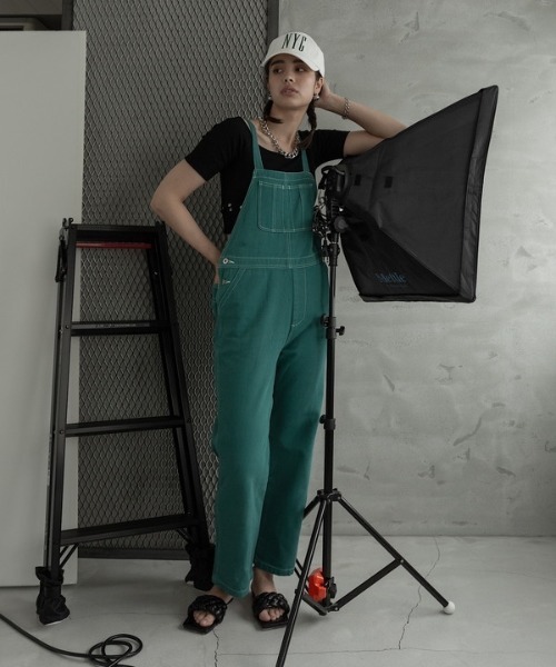ROGER AND RAW（ロジャーアンドロウ）の「COLOR TWILL OVER ALL（サロペット/オーバーオール・レディース・ブラウン/ピンク/グリーン/アイボリー・MEDIUM）」の6枚目の写真