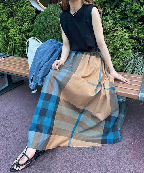 CORNERS(コーナーズ)の「チェックフレアースカート(スカート・レディース・グリーン/ネイビー/キャメル/オレンジ/イエロー・M/L)」の5枚目の写真