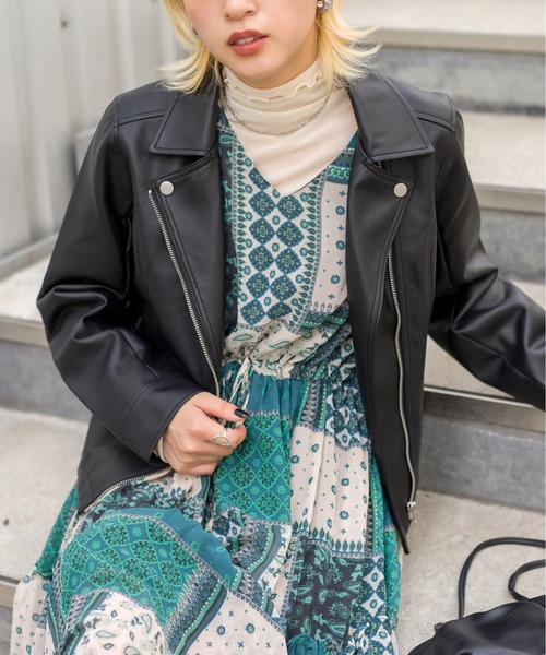 SpRay（スプレイ）の「エコレザーライダース（ライダースジャケット・レディース・ブラック/ブラウン/モカ/グレイッシュベージュ・FREE）」の9枚目の写真