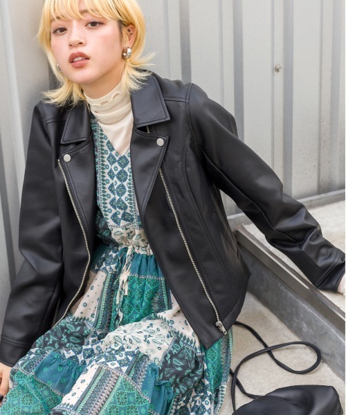 SpRay（スプレイ）の「エコレザーライダース（ライダースジャケット・レディース・ブラック/ブラウン/モカ/グレイッシュベージュ・FREE）」の19枚目の写真