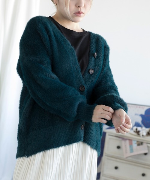 aimoha(アイモハ)の「ふわふわシャギーカーディガン (AW)(カーディガン/ボレロ・レディース・ベージュ/ブラック/ダークグレー/カーキ・FREE)」の4枚目の写真