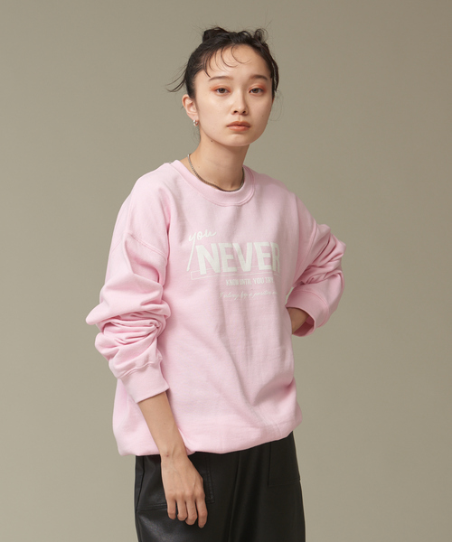 NOMINE（ノミネ）の「裏起毛ロゴスウェット（スウェット・レディース・ホワイト/ライトグレー/ブラック/ダークグリーン/レッド/ピンク・フリー）」の5枚目の写真