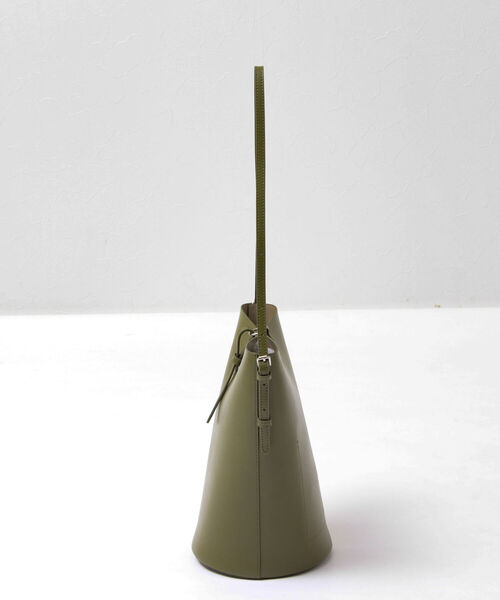 YAHKI(ヤーキ)の「【YAHKI/ヤーキ】◇【WEB限定】ベルト付きワンショルダーバッグ(ショルダーバッグ・レディース・ブラック/カーキ・FREE)」の7枚目の写真