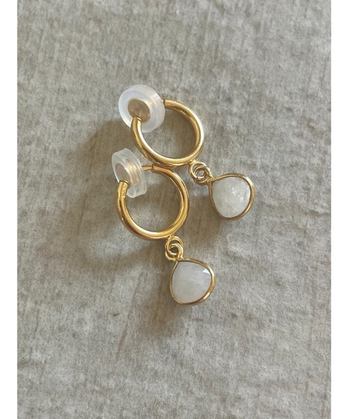 tone（トーン）の「【Agaro】No.232　天然石の一粒イヤリング(MA)（イヤリング・レディース・グレー/クリア/レッド/パープル/グリーン/レッド系その他/ブルー/ピンク/その他1/オレンジ/その他2/ブラック/その他3/グレー系1/レッド系・FREE）」の15枚目の写真