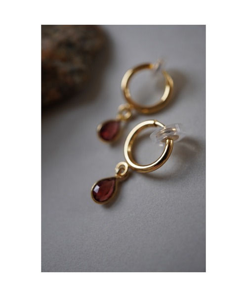 tone（トーン）の「【Agaro】No.232　天然石の一粒イヤリング(MA)（イヤリング・レディース・グレー/クリア/レッド/パープル/グリーン/レッド系その他/ブルー/ピンク/その他1/オレンジ/その他2/ブラック/その他3/グレー系1/レッド系・FREE）」の9枚目の写真