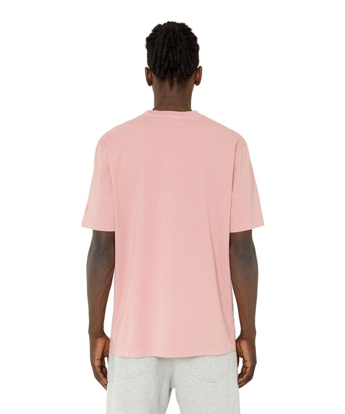 DIESEL(ディーゼル)の「メンズ Tシャツ デジタルフォト(Tシャツ/カットソー・メンズ・ホワイト/ピンク・SMALL/MEDIUM/LARGE/X-LARGE/XX-LARGE/X-SMALL/XXX-LARGE)」の7枚目の写真