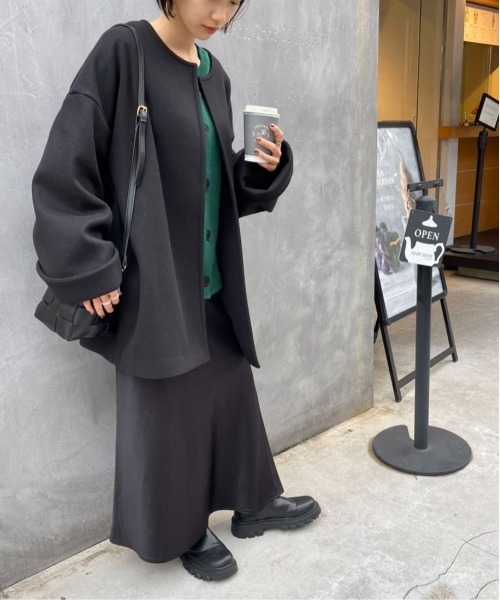 MAISON BREEZE（メゾンブリーズ）の「【MAISON BREEZE】ニットメルトンミドルコート（ノーカラージャケット・レディース・アイボリー/ブラック/グレー・FREE）」の5枚目の写真