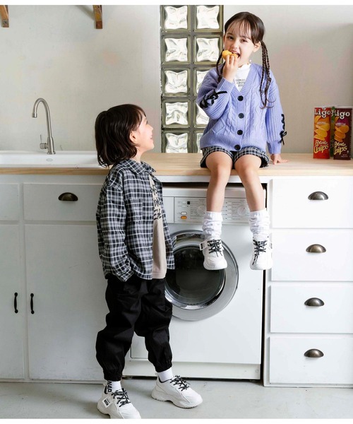 ANAP kids(アナップキッズ)の「チェックシャツ(シャツ/ブラウス・キッズ・ブラック/グレイッシュベージュ・120cm/110cm/130cm)」の8枚目の写真