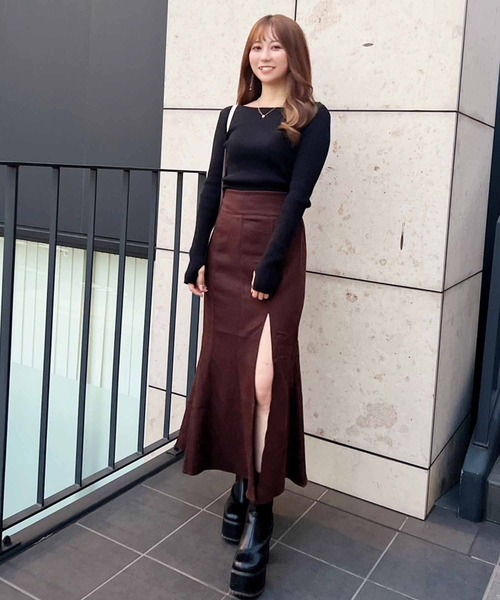 ANAP（アナップ）の「バックオープンサムホールリブニットトップス（ニット/セーター・レディース・ブラック/アイボリー/ブラウン/オレンジ/ダークブラウン/オフホワイト・FREE）」の21枚目の写真