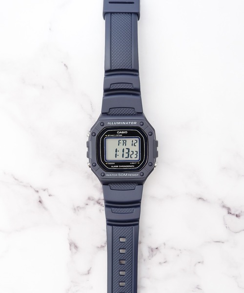 CASIO(カシオ)の「/CASIO(カシオ)/スクエア STANDARD DIGITAL(デジタル腕時計・メンズ・ネイビー/ブラック/オレンジ/レッド/カーキ・FREE)」の4枚目の写真