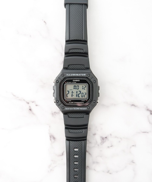 CASIO(カシオ)の「/CASIO(カシオ)/スクエア STANDARD DIGITAL(デジタル腕時計・メンズ・ネイビー/ブラック/オレンジ/レッド/カーキ・FREE)」の2枚目の写真