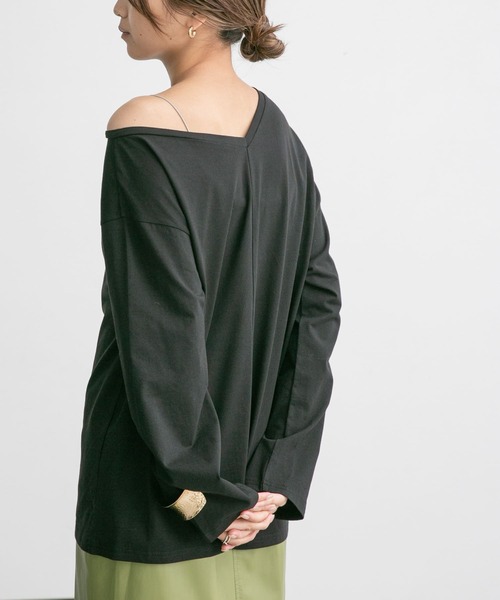 KBF（ケイビーエフ）の「アシメネックカットソー（Tシャツ/カットソー・レディース・オフホワイト/ブラック/ブルー系その他・ONE）」の13枚目の写真