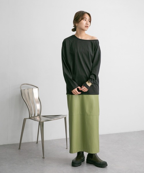 KBF（ケイビーエフ）の「アシメネックカットソー（Tシャツ/カットソー・レディース・オフホワイト/ブラック/ブルー系その他・ONE）」の16枚目の写真