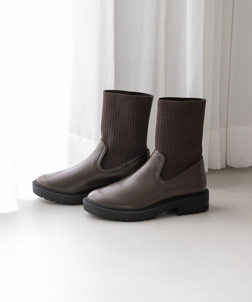 LOWRYS FARM（ローリーズファーム）の「ソックスブーツ　174982（ブーツ・レディース・ブラック/ブラウン・MEDIUM/LARGE）」の2枚目の写真