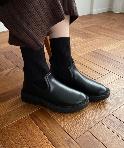 LOWRYS FARM（ローリーズファーム）の「ソックスブーツ　174982（ブーツ・レディース・ブラック/ブラウン・MEDIUM/LARGE）」の12枚目の写真