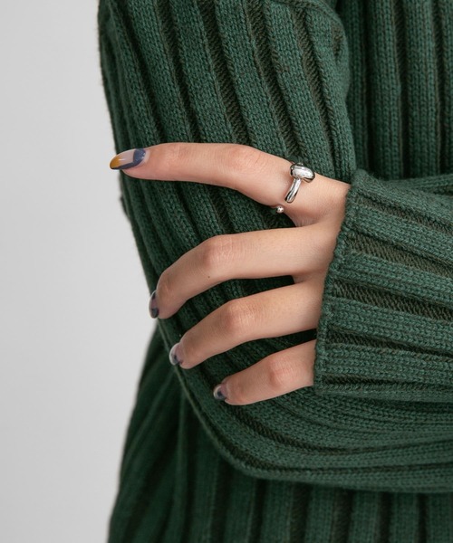 KBF（ケイビーエフ）の「マメモチーフリング（リング・レディース・シルバー/ゴールド・ONE）」の2枚目の写真