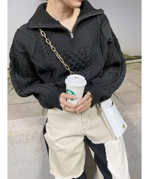 EVRIS（エヴリス）の「ハーフジップケーブルライトニットトップス（ニット/セーター・レディース・アイボリー/ブルー/ブラック/パープル・FREE）」の3枚目の写真