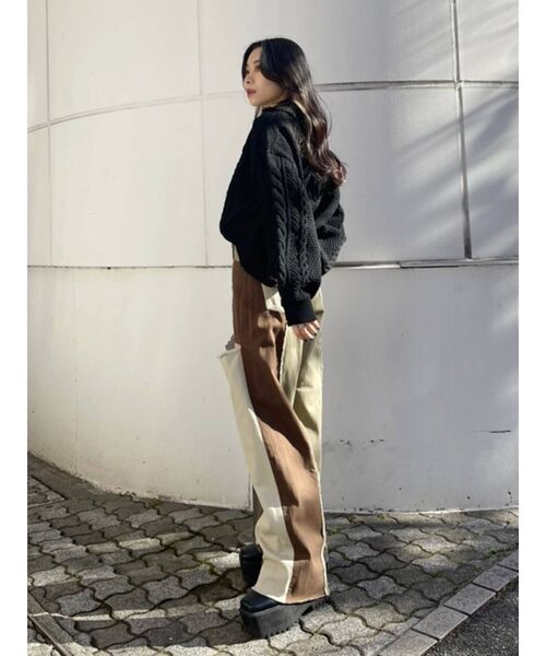 EVRIS（エヴリス）の「ハーフジップケーブルライトニットトップス（ニット/セーター・レディース・アイボリー/ブルー/ブラック/パープル・FREE）」の12枚目の写真